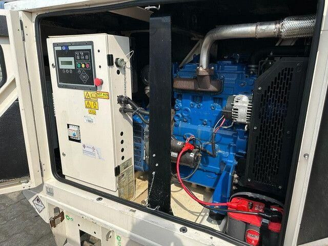 WILSON P33-2 Stromgenrator, 33kVA, Perkins, TOP - Elektrický generátor: obrázek 5 WILSON P33-2 Stromgenrator, 33kVA, Perkins, TOP - Elektrický generátor: obrázek 5