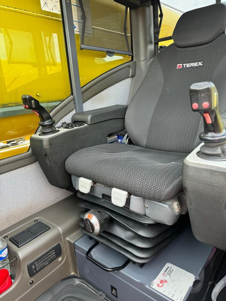 Demag AC 100 4L - Autojeřáb: obrázek 2 Demag AC 100 4L - Autojeřáb: obrázek 2