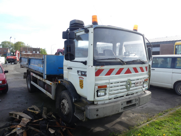 Camion benne basculante Renault 40 ABE 4 (2006-329.446 km) - Sklápěč: obrázek 2 Camion benne basculante Renault 40 ABE 4 (2006-329.446 km) - Sklápěč: obrázek 2