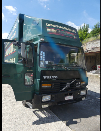 Skříňový nákladní auto Camion de déménagement avec haillon arrière Volvo FL6-140 (1986-451.079 km-VIN:YB1E6AXGB405329): obrázek 16