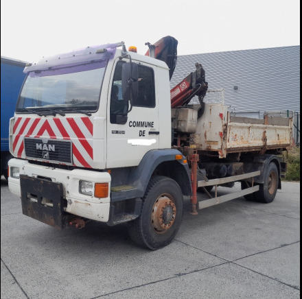 Camion municipal 4X4 avec grue et benne basculante MAN 19.264 - Sklápěč, Auto s hydraulickou rukou: obrázek 5 Camion municipal 4X4 avec grue et benne basculante MAN 19.264 - Sklápěč, Auto s hydraulickou rukou: obrázek 5