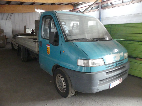 Camionnette benne Peugeot Boxer (1999-235.401 km) - Osobní auto: obrázek 2 Camionnette benne Peugeot Boxer (1999-235.401 km) - Osobní auto: obrázek 2