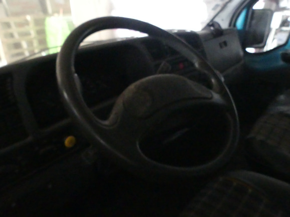 Camionnette benne Peugeot Boxer (1999-235.401 km) - Osobní auto: obrázek 5 Camionnette benne Peugeot Boxer (1999-235.401 km) - Osobní auto: obrázek 5