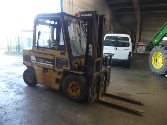 Chariot élévateur Daewoo D3QS-2 - Vysokozdvižný vozík: obrázek 4 Chariot élévateur Daewoo D3QS-2 - Vysokozdvižný vozík: obrázek 4