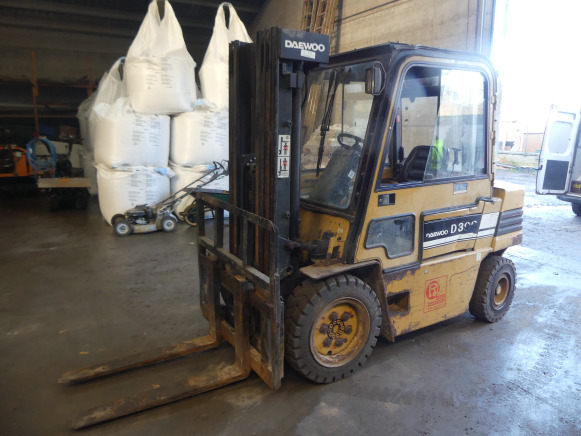 Chariot élévateur Daewoo D3QS-2 - Vysokozdvižný vozík: obrázek 1 Chariot élévateur Daewoo D3QS-2 - Vysokozdvižný vozík: obrázek 1