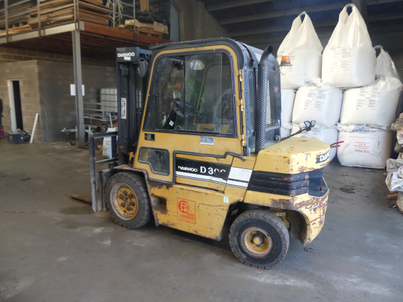 Chariot élévateur Daewoo D3QS-2 - Vysokozdvižný vozík: obrázek 2 Chariot élévateur Daewoo D3QS-2 - Vysokozdvižný vozík: obrázek 2