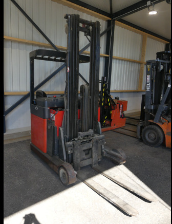 Chariot élévateur à mat rétractable Linde R 14 - Retrak: obrázek 2 Chariot élévateur à mat rétractable Linde R 14 - Retrak: obrázek 2