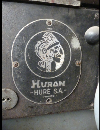 Fraiseuse universelle CNC 3 axes Huron RU 881 - Frézka na kov: obrázek 5 Fraiseuse universelle CNC 3 axes Huron RU 881 - Frézka na kov: obrázek 5