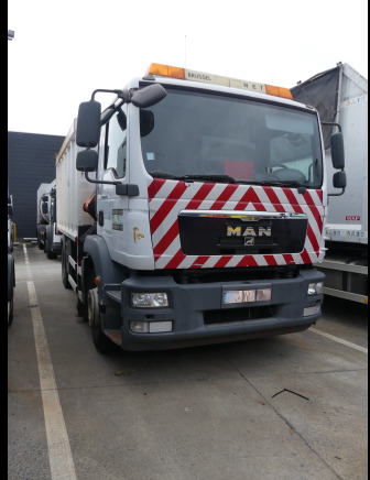 REF:10318 - Camion poubelle avec grue MAN TGM (2010-138.787 km) ( VIN:WMAN08ZZ2AY243367) - Vůz na odvoz odpadků: obrázek 2 REF:10318 - Camion poubelle avec grue MAN TGM (2010-138.787 km) ( VIN:WMAN08ZZ2AY243367) - Vůz na odvoz odpadků: obrázek 2