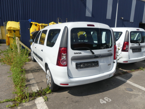 Osobní auto REF:10423 - Voiture Dacia Logan 1.5 DCI break (2012-254.373 km): obrázek 7