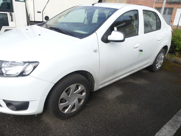 REF:20513 - Voiture Dacia Logan Berline (2013-97.655 km) - Sedan: obrázek 2 REF:20513 - Voiture Dacia Logan Berline (2013-97.655 km) - Sedan: obrázek 2