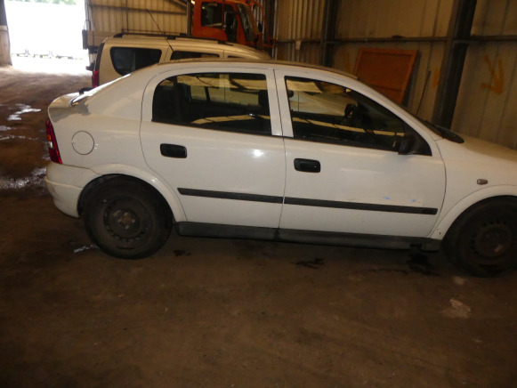 REF:JGN449 - Voiture Opel Astra 1,7 Dti (2003-129.196 km) - Osobní auto: obrázek 4 REF:JGN449 - Voiture Opel Astra 1,7 Dti (2003-129.196 km) - Osobní auto: obrázek 4