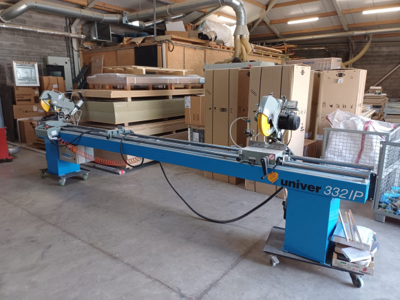 Scie à onglet double tête pour chassis Pertici Univer 332 IP - Dřevoobráběcí stroj: obrázek 1 Scie à onglet double tête pour chassis Pertici Univer 332 IP - Dřevoobráběcí stroj: obrázek 1