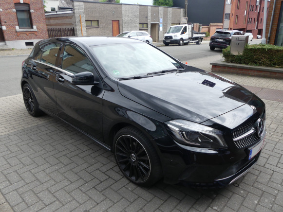 Voiture Mercedes-Benz A 180 (2018-99.600 km-VIN:WDD1760121J776850) - Osobní auto: obrázek 4 Voiture Mercedes-Benz A 180 (2018-99.600 km-VIN:WDD1760121J776850) - Osobní auto: obrázek 4