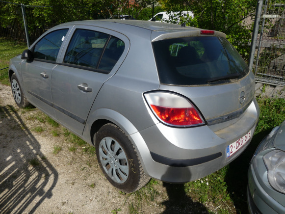 Voiture Opel Astra - Osobní auto: obrázek 3 Voiture Opel Astra - Osobní auto: obrázek 3