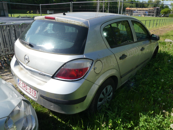 Voiture Opel Astra - Osobní auto: obrázek 4 Voiture Opel Astra - Osobní auto: obrázek 4