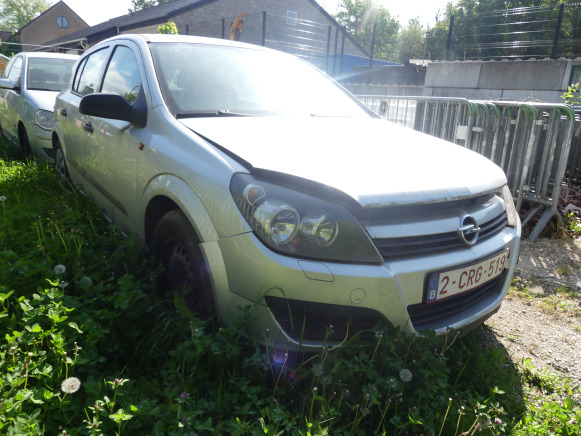 Voiture Opel Astra - Osobní auto: obrázek 2 Voiture Opel Astra - Osobní auto: obrázek 2