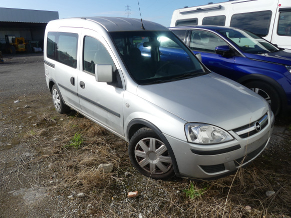 Voiture Opel Combo - Osobní auto: obrázek 2 Voiture Opel Combo - Osobní auto: obrázek 2