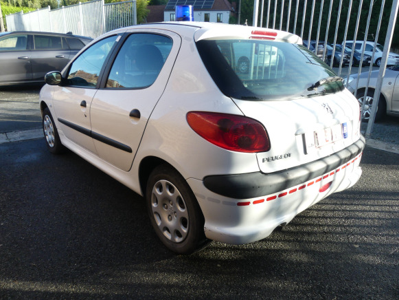 Voiture Peugeot 206 (2006-87.764 km) - Osobní auto: obrázek 4 Voiture Peugeot 206 (2006-87.764 km) - Osobní auto: obrázek 4