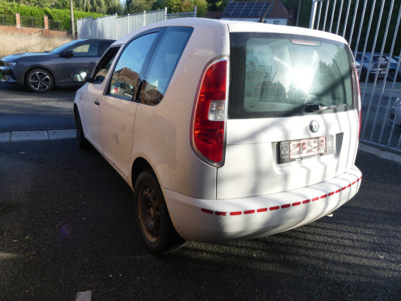 Voiture Skoda Roomster (2010-118.919 km) - Osobní auto: obrázek 4 Voiture Skoda Roomster (2010-118.919 km) - Osobní auto: obrázek 4