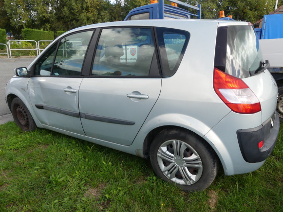 Voiture (saisie sur voirie) Renault Scenic 1.9 DCI - Osobní auto: obrázek 3 Voiture (saisie sur voirie) Renault Scenic 1.9 DCI - Osobní auto: obrázek 3