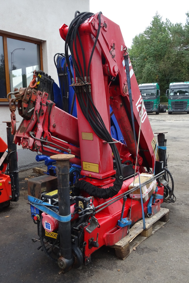 HMF 1250 K3 crane with remote control, 15 m, Funk, Ladekran, Kran PALFINGER - Hydraulická ruka: obrázek 4 HMF 1250 K3 crane with remote control, 15 m, Funk, Ladekran, Kran PALFINGER - Hydraulická ruka: obrázek 4