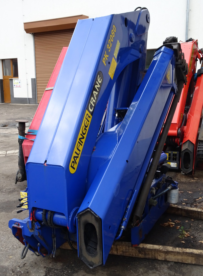 PALFINGER PK 32080 D year 2005, remote control, only 1575 hours - Hydraulická ruka: obrázek 2 PALFINGER PK 32080 D year 2005, remote control, only 1575 hours - Hydraulická ruka: obrázek 2
