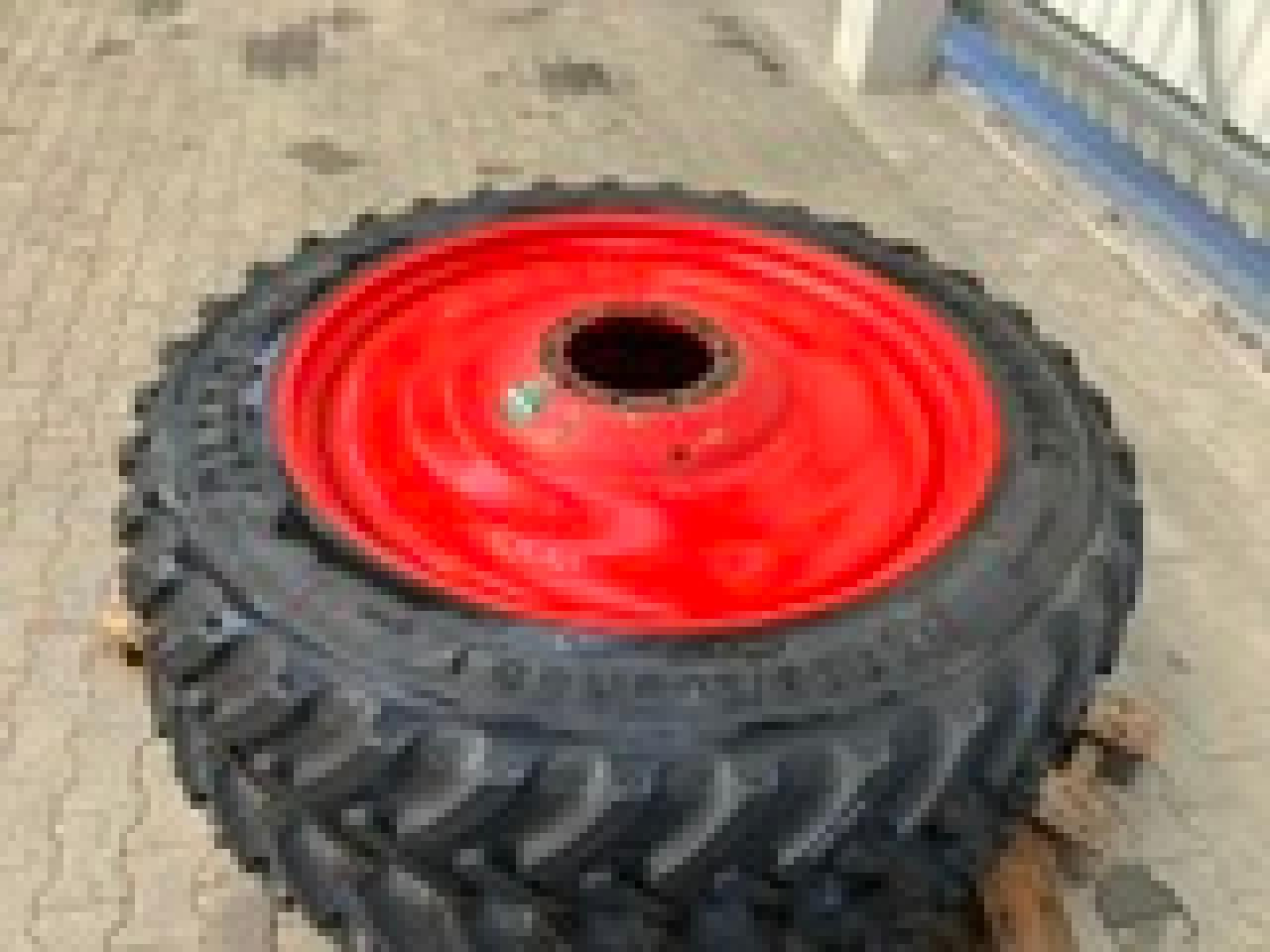 Alliance 320/105R50 - Pneumatiky pro Zemědělská technika: obrázek 1 Alliance 320/105R50 - Pneumatiky pro Zemědělská technika: obrázek 1