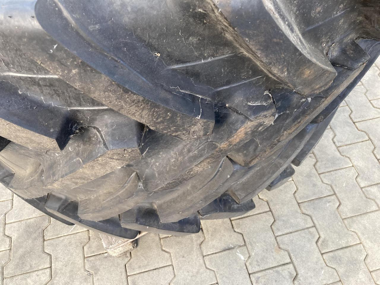 Alliance 420/85R28 - Pneumatiky pro Zemědělská technika: obrázek 3 Alliance 420/85R28 - Pneumatiky pro Zemědělská technika: obrázek 3
