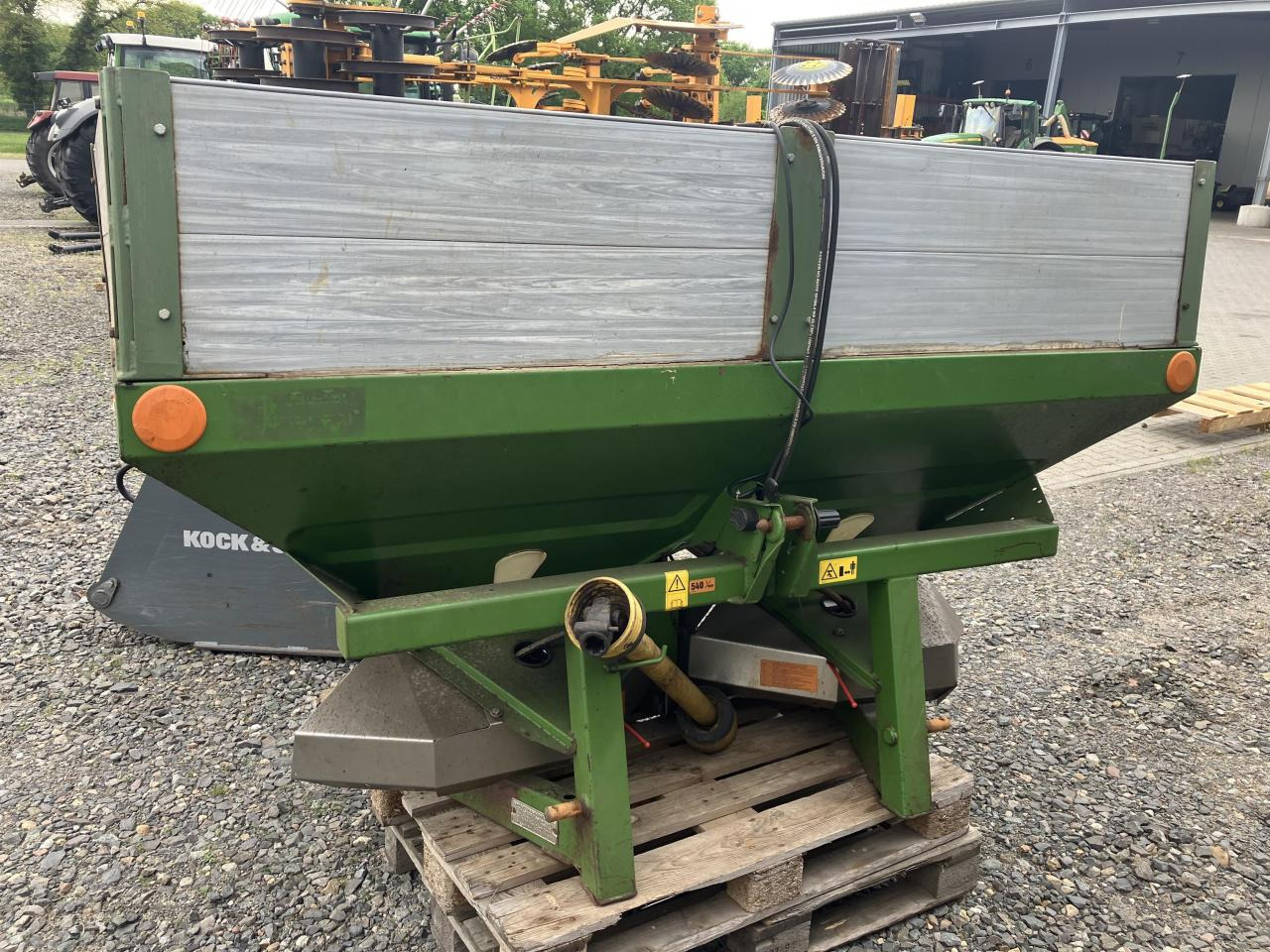 Amazone ZA-M 1000 Comp. - Rozmetadlo hnoje: obrázek 1 Amazone ZA-M 1000 Comp. - Rozmetadlo hnoje: obrázek 1
