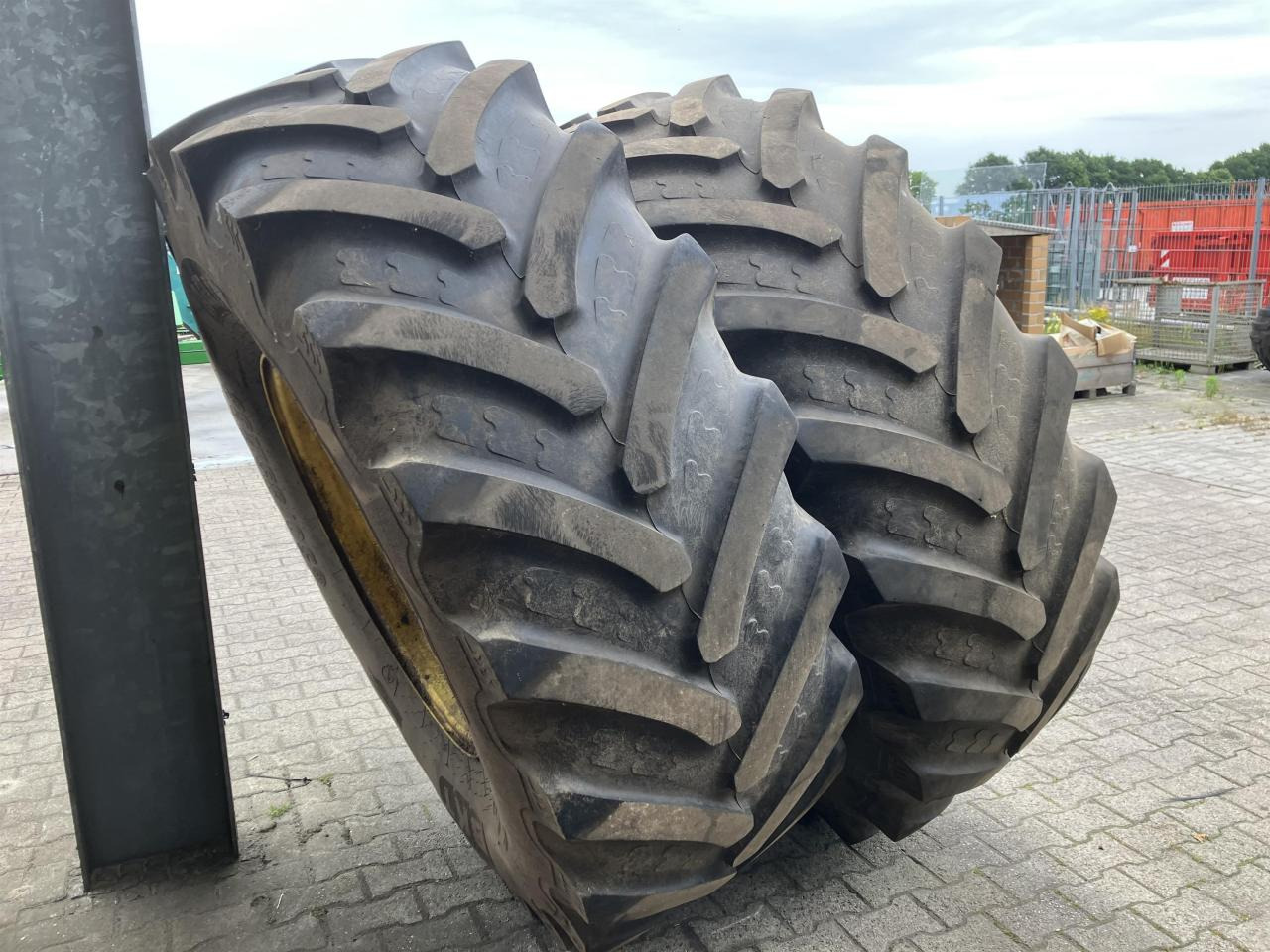 BKT 650/85R38 - Pneumatiky pro Zemědělská technika: obrázek 3 BKT 650/85R38 - Pneumatiky pro Zemědělská technika: obrázek 3