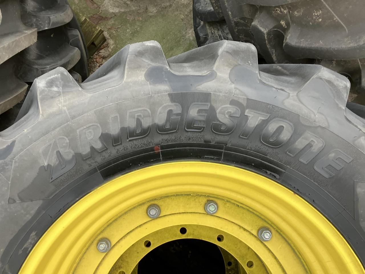 Bridgestone 600/65R34 - Pneumatiky pro Zemědělská technika: obrázek 5 Bridgestone 600/65R34 - Pneumatiky pro Zemědělská technika: obrázek 5