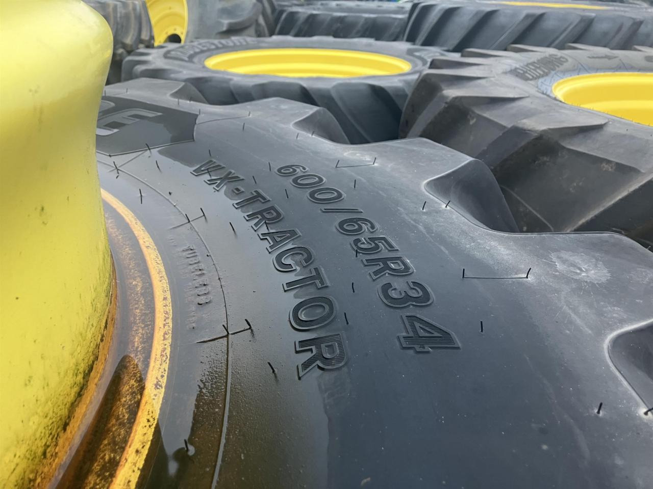 Bridgestone 600/65R34 - Pneumatiky pro Zemědělská technika: obrázek 4 Bridgestone 600/65R34 - Pneumatiky pro Zemědělská technika: obrázek 4