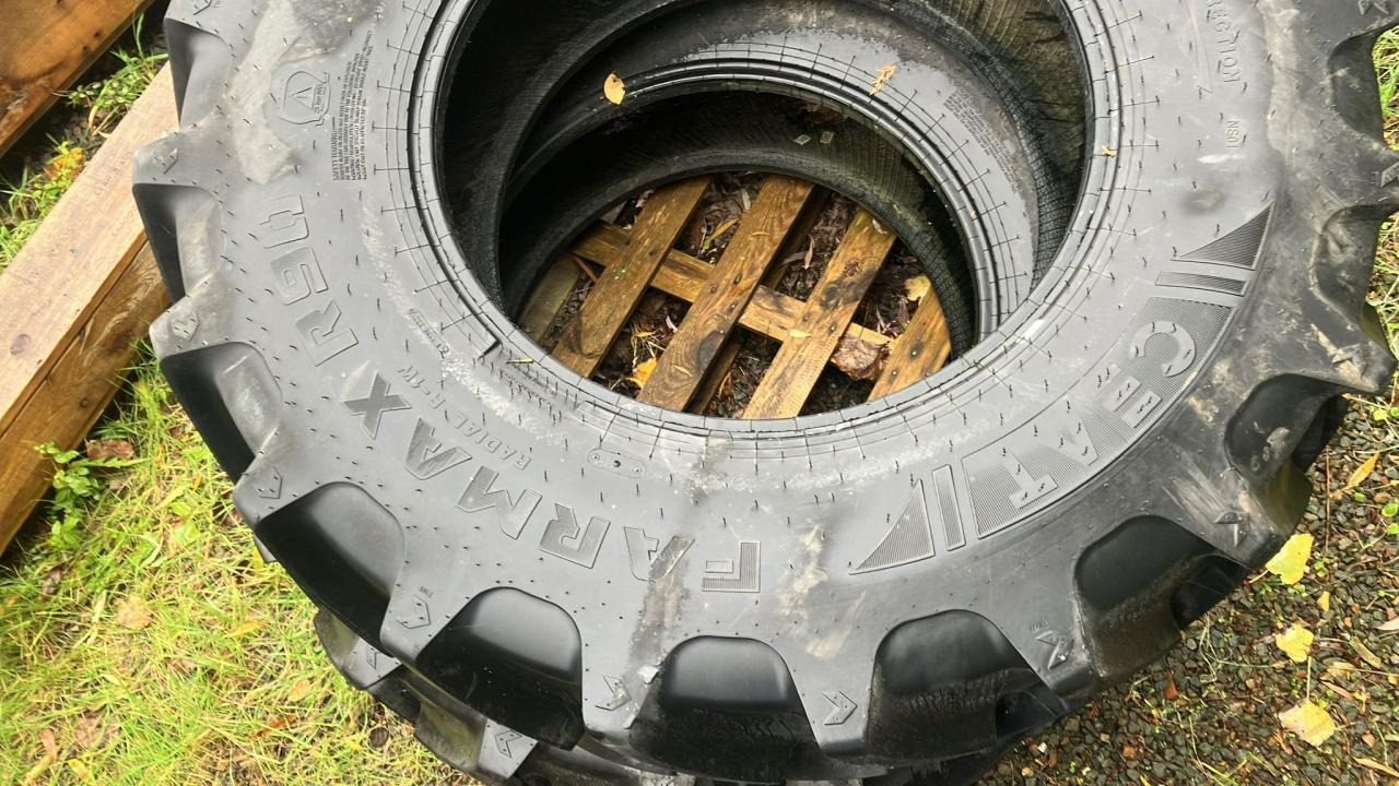 CEAT 420/90R30 - Pneumatiky pro Zemědělská technika: obrázek 4 CEAT 420/90R30 - Pneumatiky pro Zemědělská technika: obrázek 4