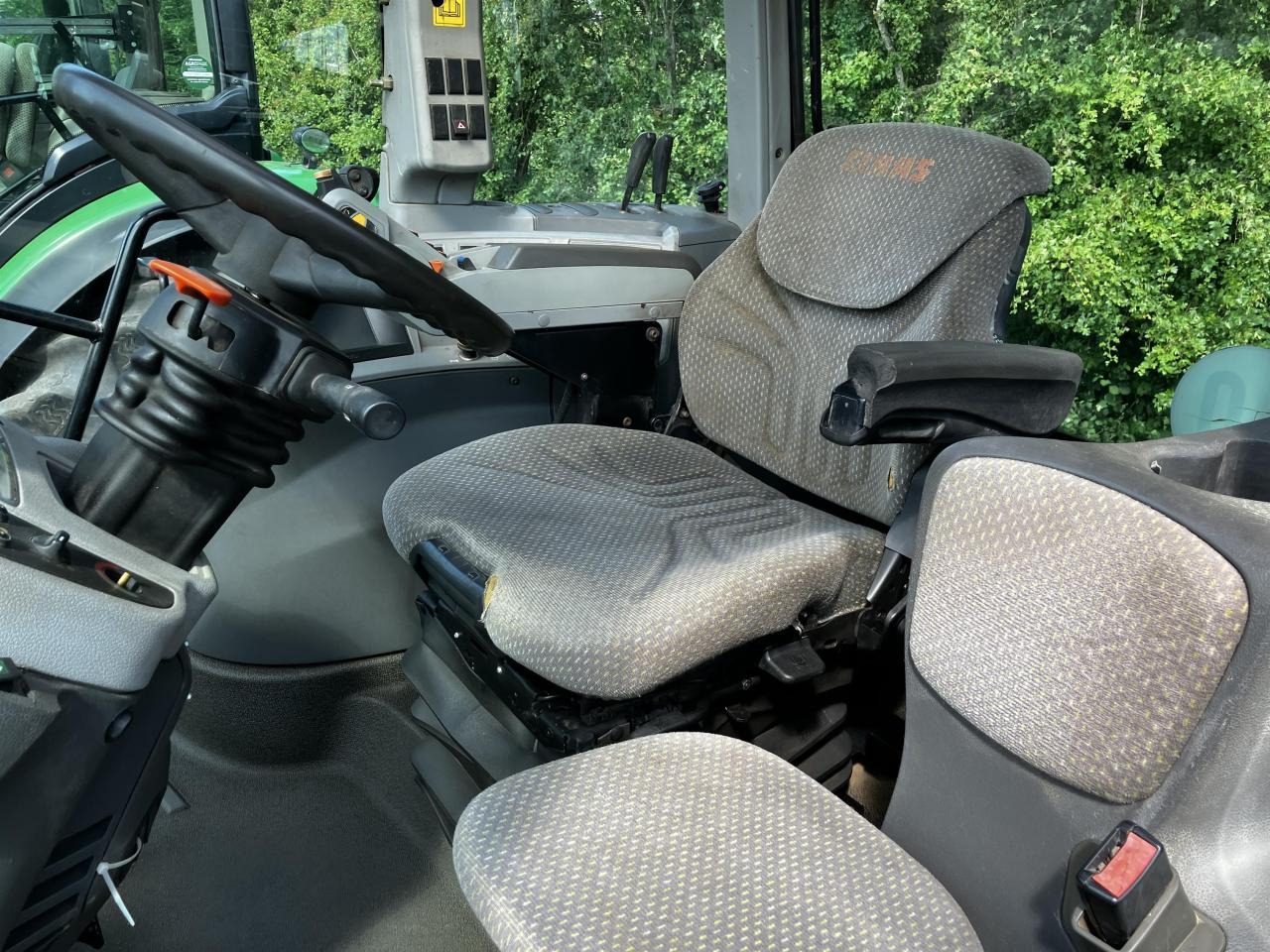 Traktor CLAAS Axion 850: obrázek 7