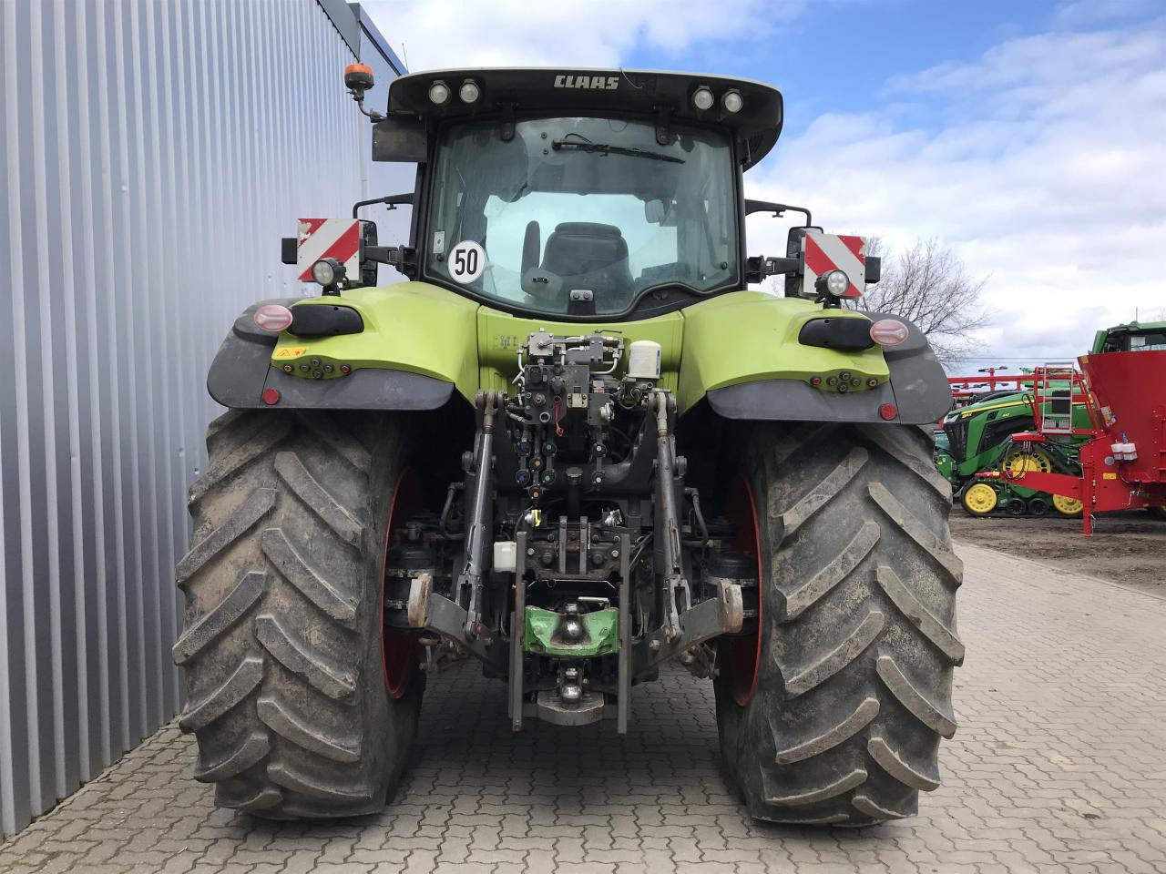 CLAAS Axion 870 - Traktor: obrázek 5 CLAAS Axion 870 - Traktor: obrázek 5