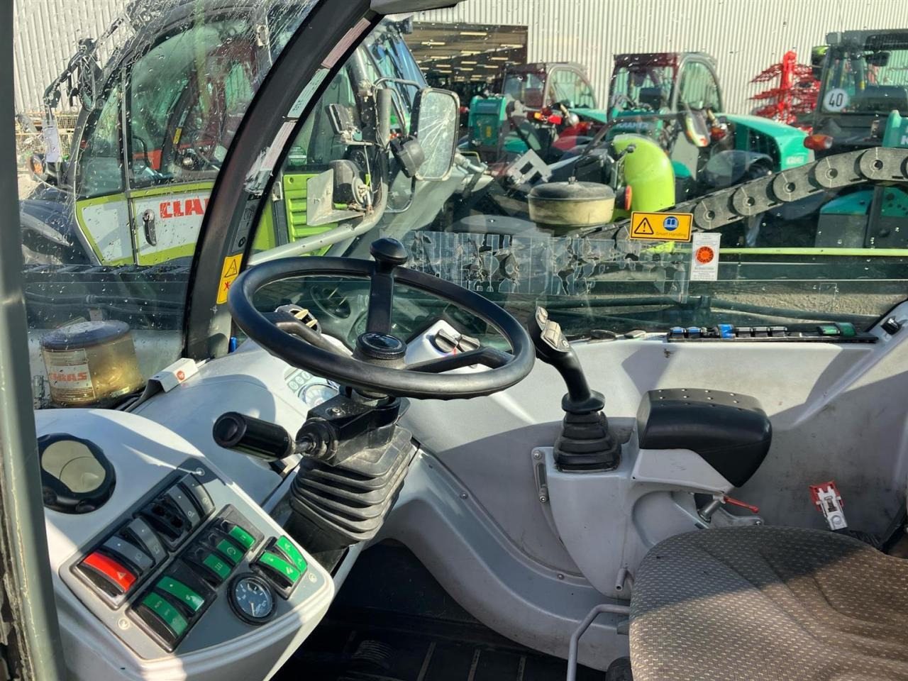 Teleskopický manipulátor CLAAS Scorpion 9040: obrázek 6