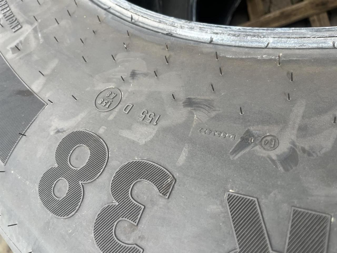 Continental 580/70R38 - Pneumatiky pro Zemědělská technika: obrázek 2 Continental 580/70R38 - Pneumatiky pro Zemědělská technika: obrázek 2
