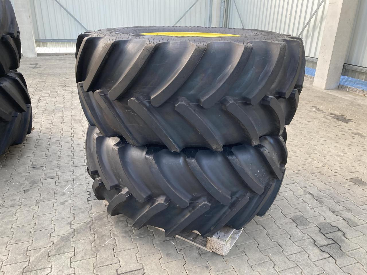 Continental 600/70R30 - Pneumatiky pro Zemědělská technika: obrázek 1 Continental 600/70R30 - Pneumatiky pro Zemědělská technika: obrázek 1