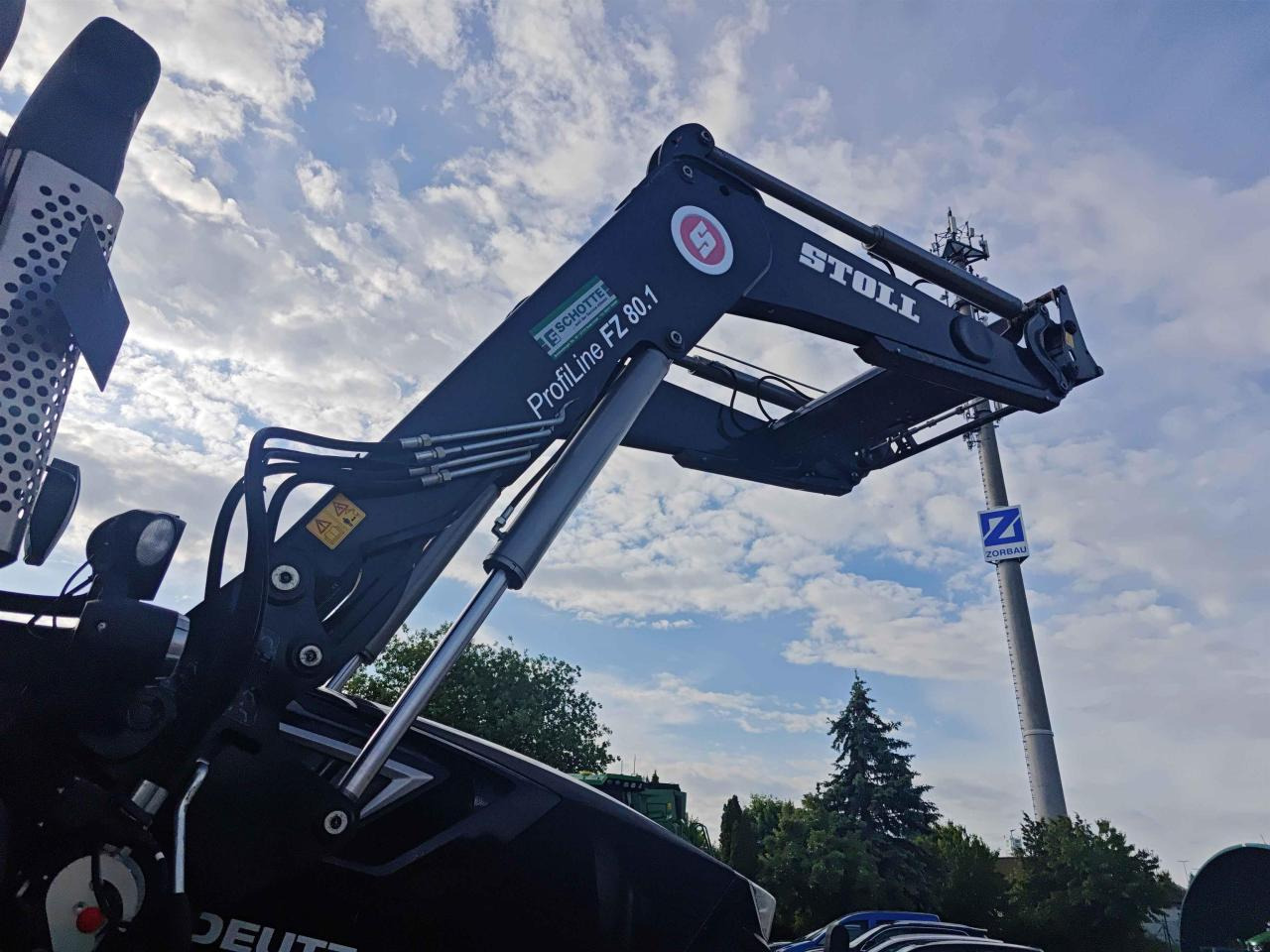 Deutz-Fahr 6215 TTV - Traktor: obrázek 5 Deutz-Fahr 6215 TTV - Traktor: obrázek 5