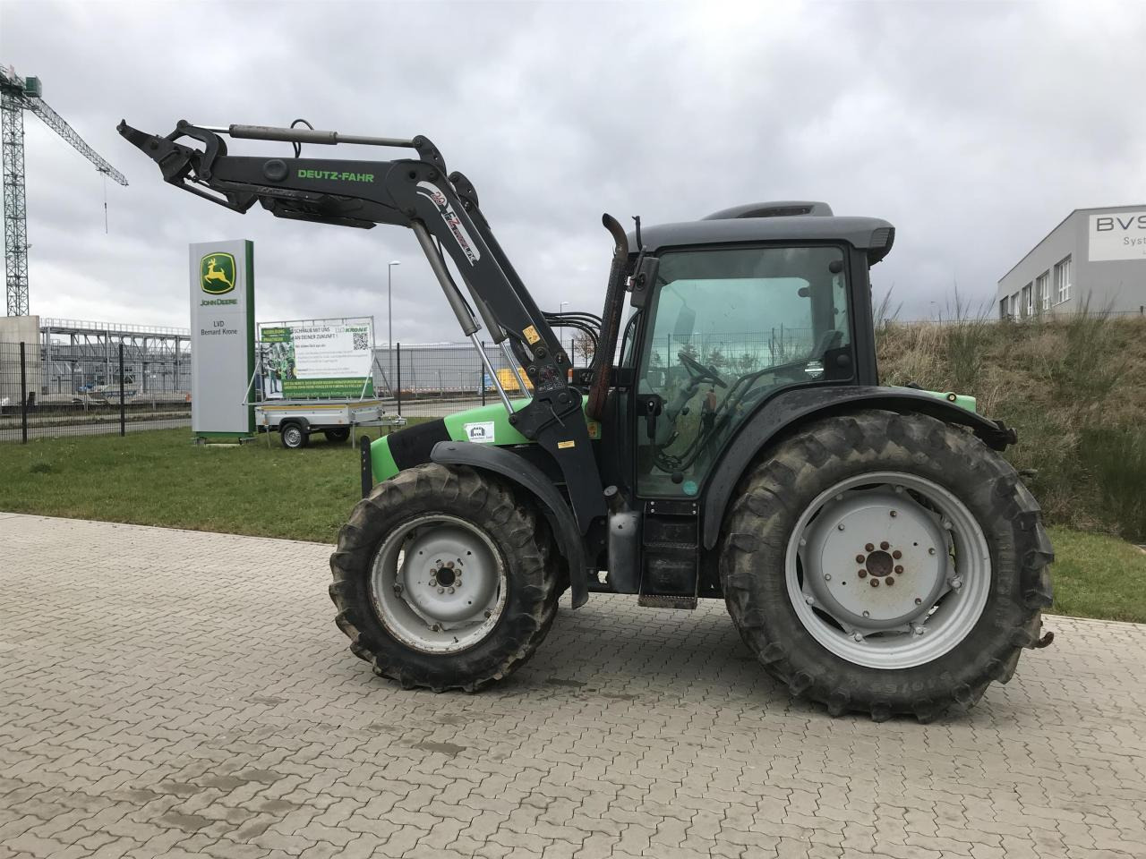 Deutz-Fahr Agrofarm 420 - Traktor: obrázek 1 Deutz-Fahr Agrofarm 420 - Traktor: obrázek 1