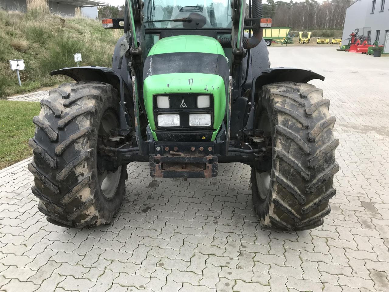 Deutz-Fahr Agrofarm 420 - Traktor: obrázek 5 Deutz-Fahr Agrofarm 420 - Traktor: obrázek 5