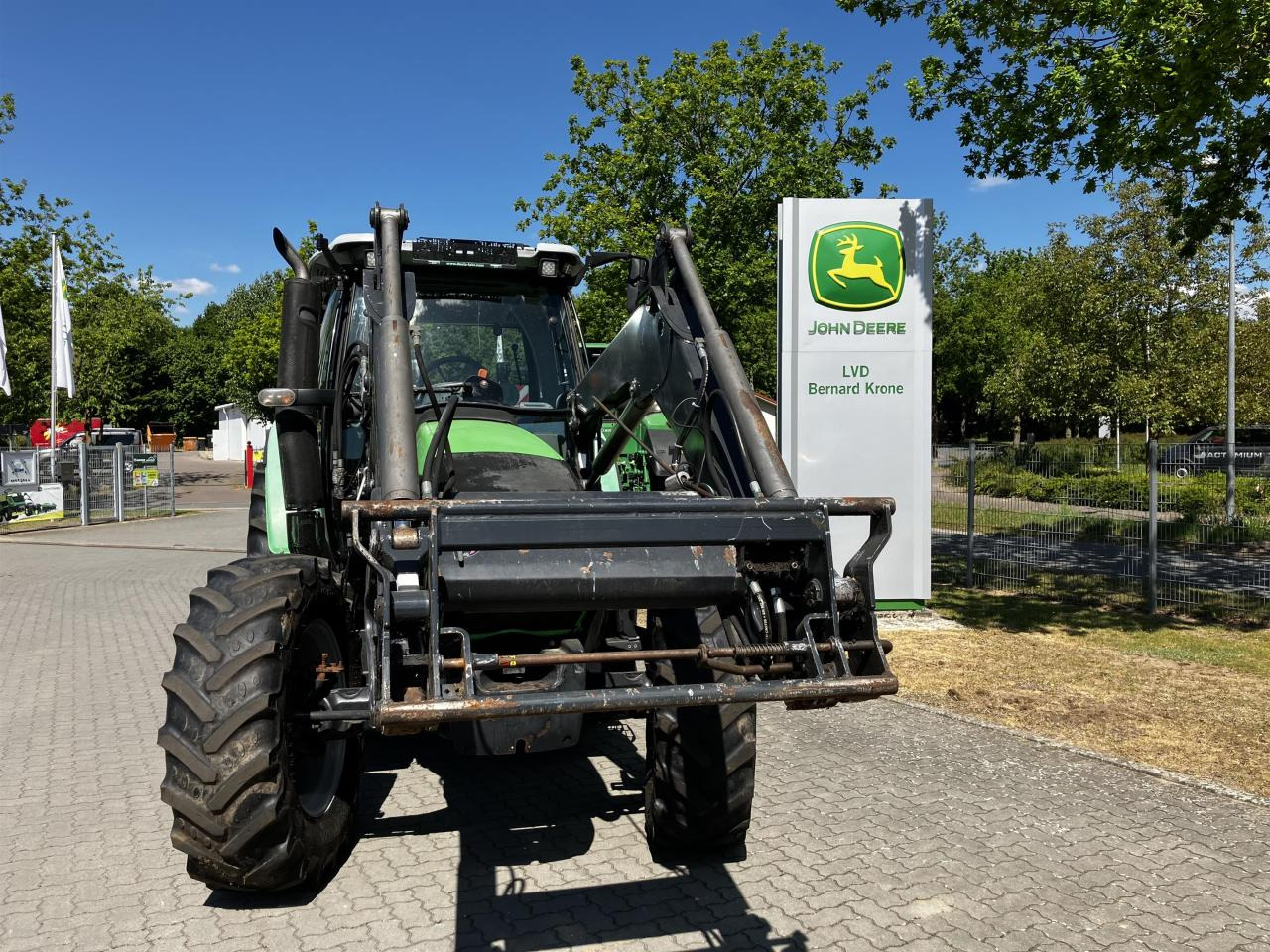 Deutz-Fahr Agrotron K410 - Traktor: obrázek 3 Deutz-Fahr Agrotron K410 - Traktor: obrázek 3