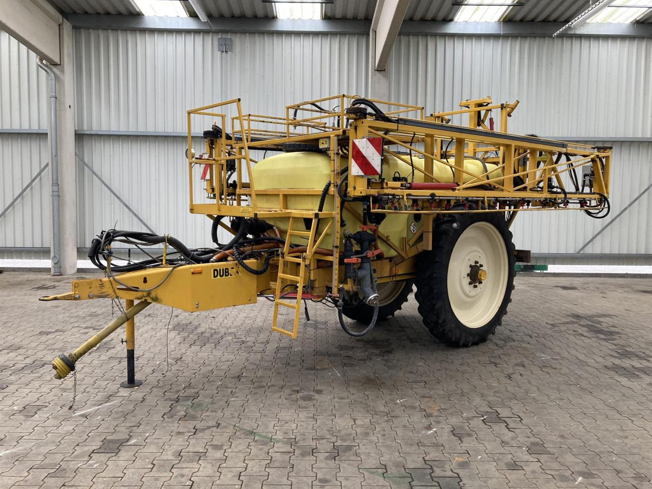 Dubex Vector 3.300 ltr. - Tažený postřikovač: obrázek 1 Dubex Vector 3.300 ltr. - Tažený postřikovač: obrázek 1