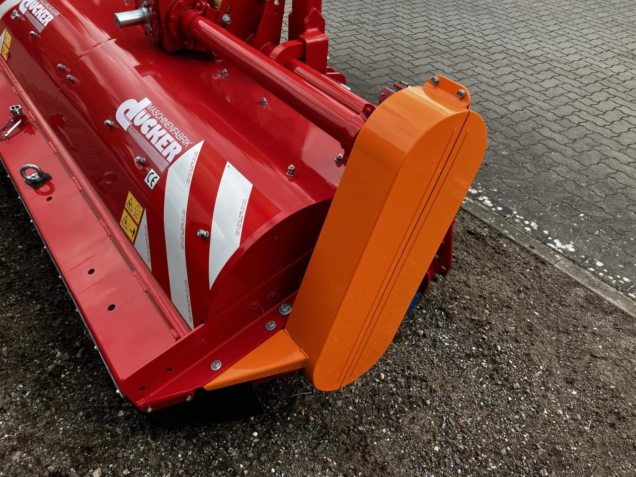 Dücker UM-27 F G7 - Kladívkový mulčovač: obrázek 3 Dücker UM-27 F G7 - Kladívkový mulčovač: obrázek 3