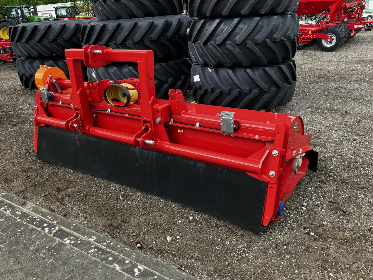 Dücker UM-27 F G7 - Kladívkový mulčovač: obrázek 1 Dücker UM-27 F G7 - Kladívkový mulčovač: obrázek 1