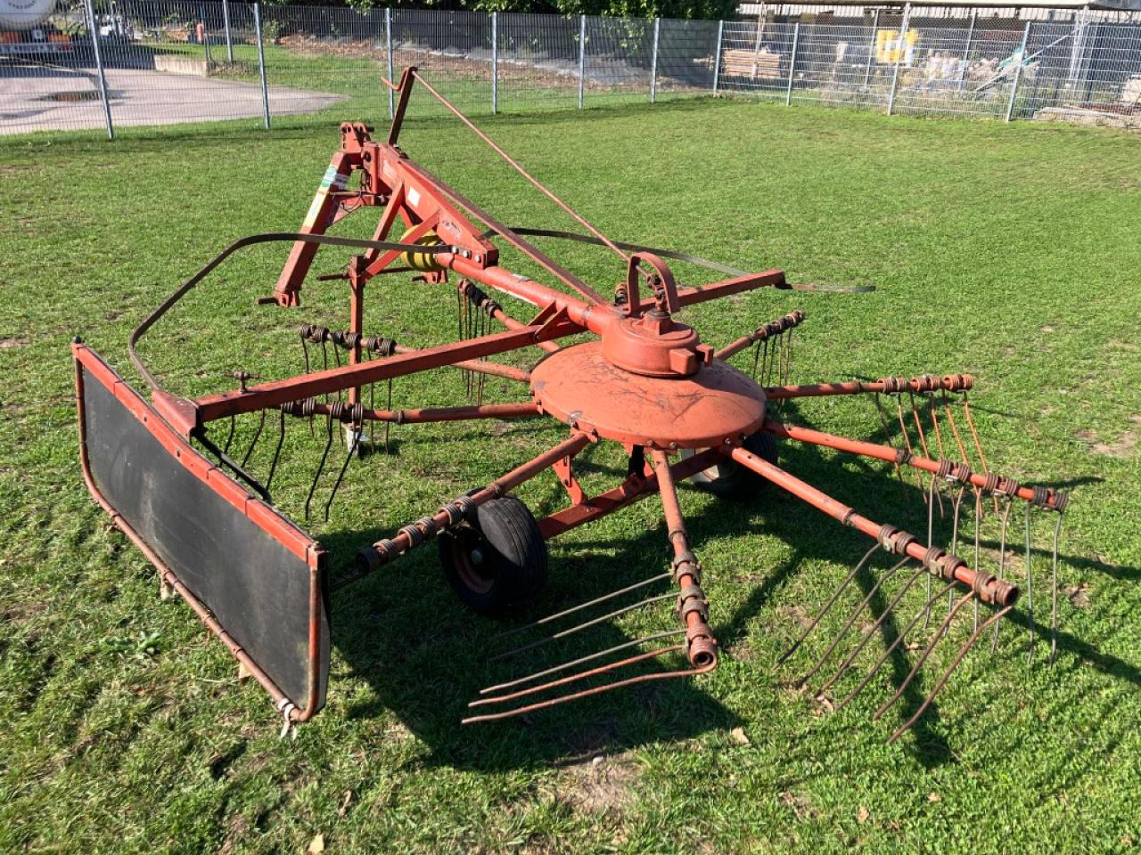 Fella TS 325 - Obraceč/ Shrnovač: obrázek 2 Fella TS 325 - Obraceč/ Shrnovač: obrázek 2