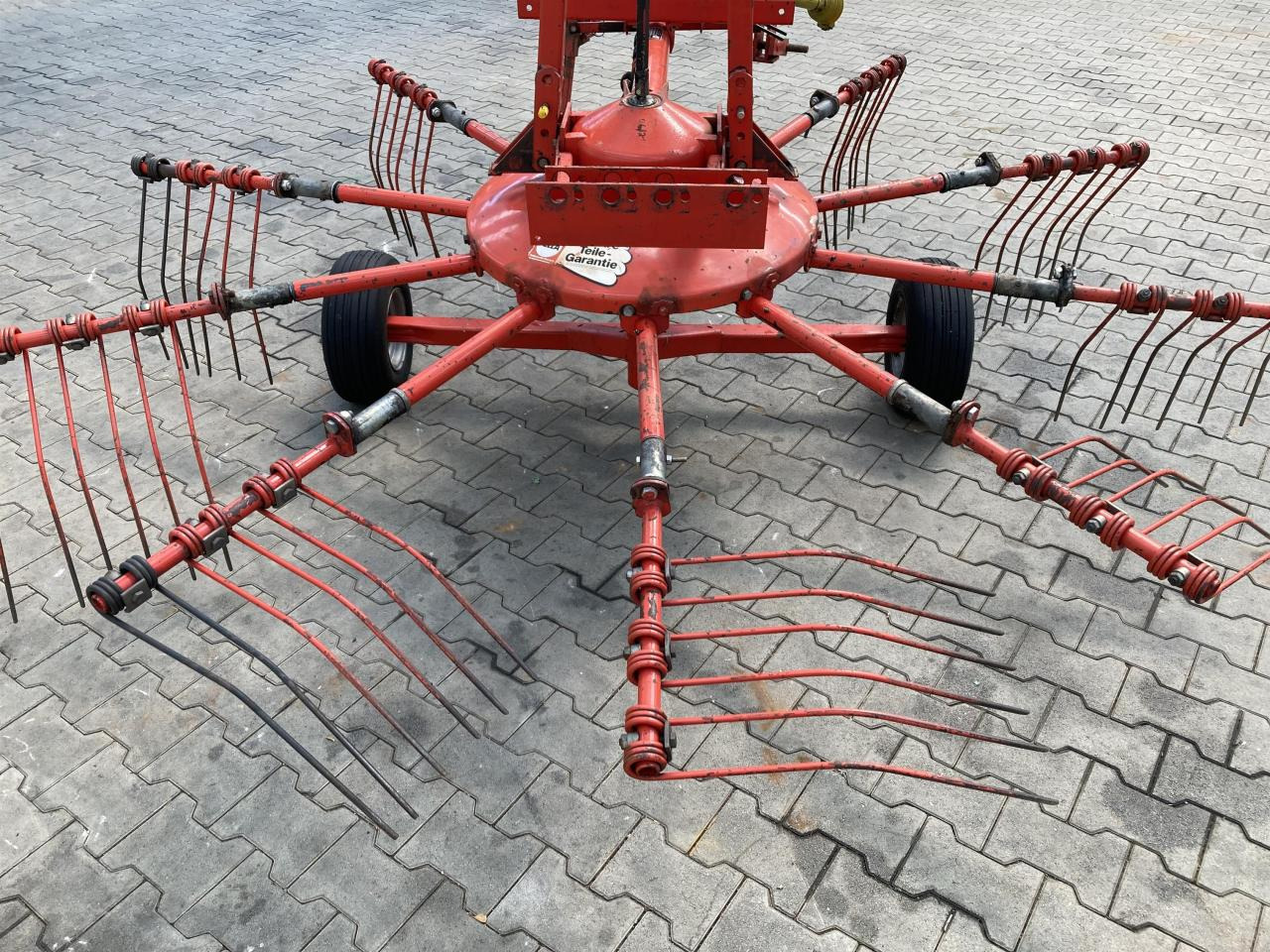 Fella TS 335 DN - Obraceč/ Shrnovač: obrázek 4 Fella TS 335 DN - Obraceč/ Shrnovač: obrázek 4