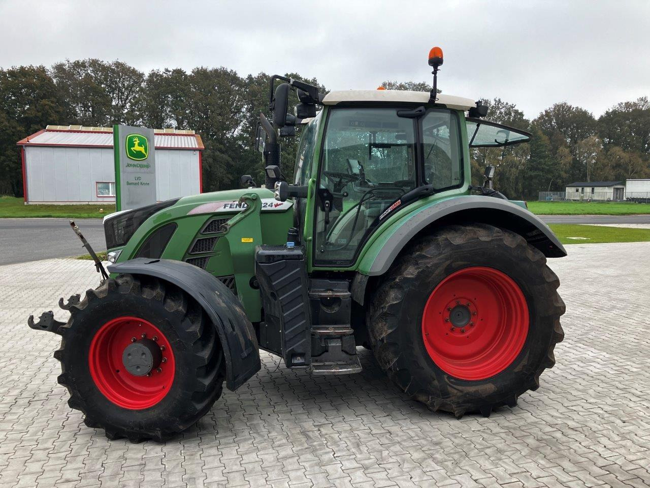 Fendt 716 Vario Profi Plus - Traktor: obrázek 1 Fendt 716 Vario Profi Plus - Traktor: obrázek 1