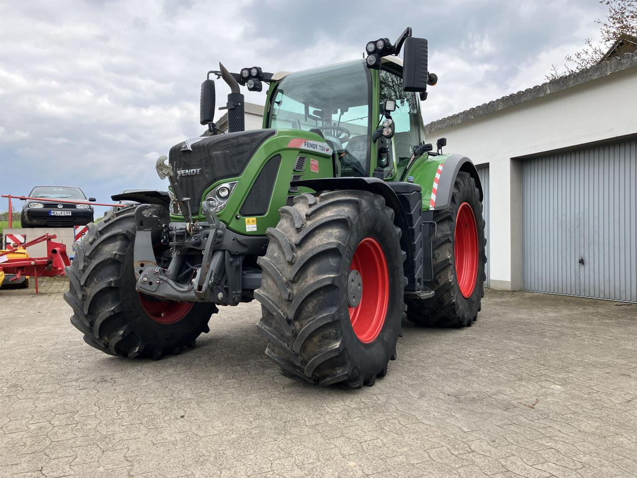 Fendt 724 S4 ProfiPlus - Traktor: obrázek 2 Fendt 724 S4 ProfiPlus - Traktor: obrázek 2